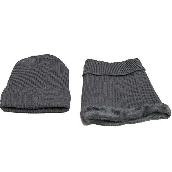 Knitted Beanie and Neck Warmer (NEW) - Image 3