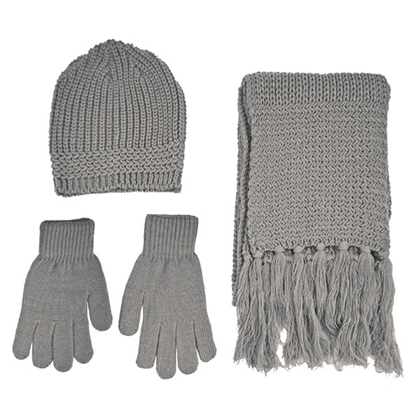 Knitted Winter Set - Image 3